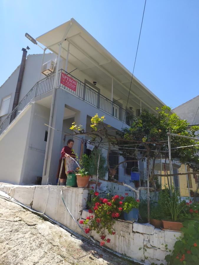 Spiros Full House In Marathias Apartment Exterior foto